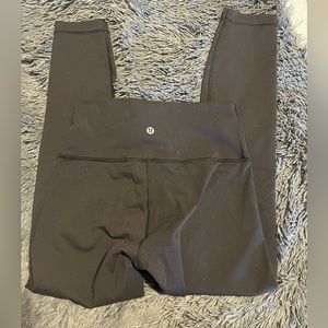 Lululemon Wunder under leggings